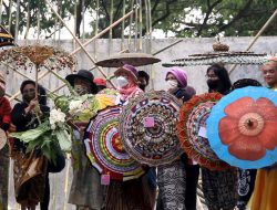Festival Payung Indonesia X Solo Merayakan Kreativitas dan Keseimbangan dengan Alam